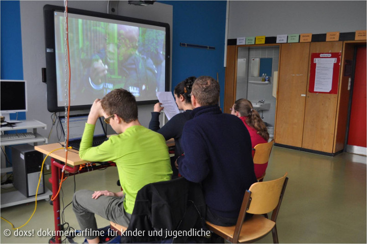 foto_inklusiven-filmbildung-audiodeskription 315x210.jpg Kinder bei der Audiodeskription
